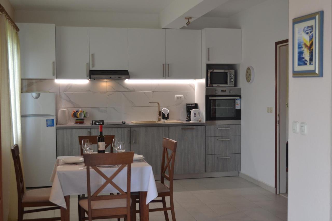 Apartment Jelena Молунат Экстерьер фото